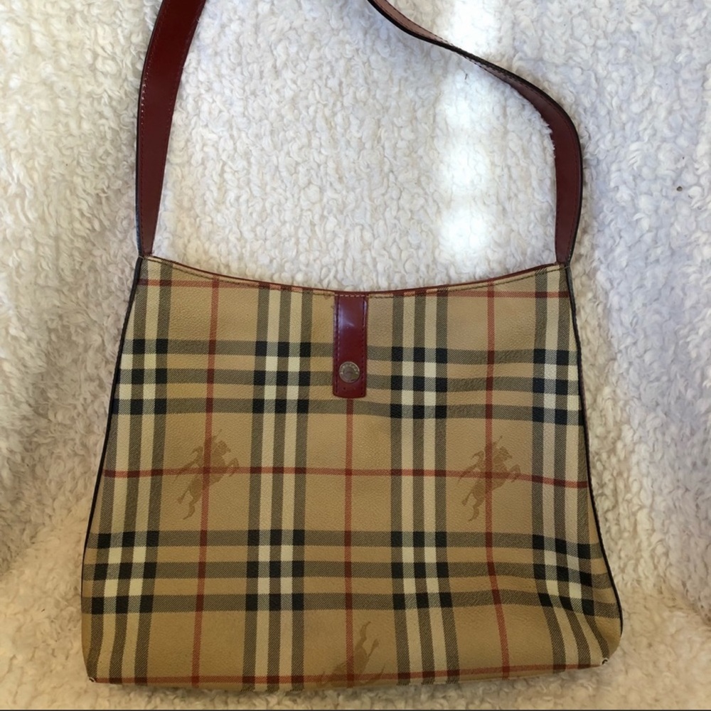 GUC- Burberry shoulder bag